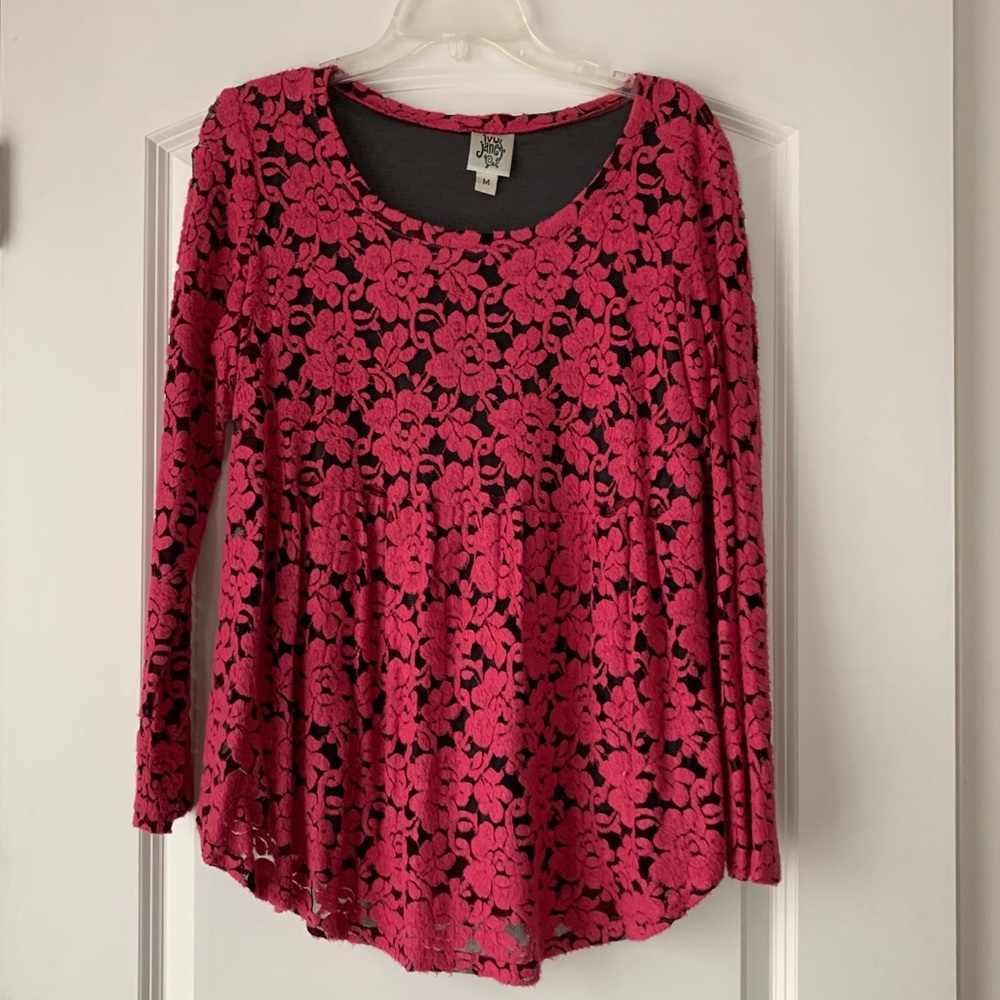 Textured & lace long sleeve